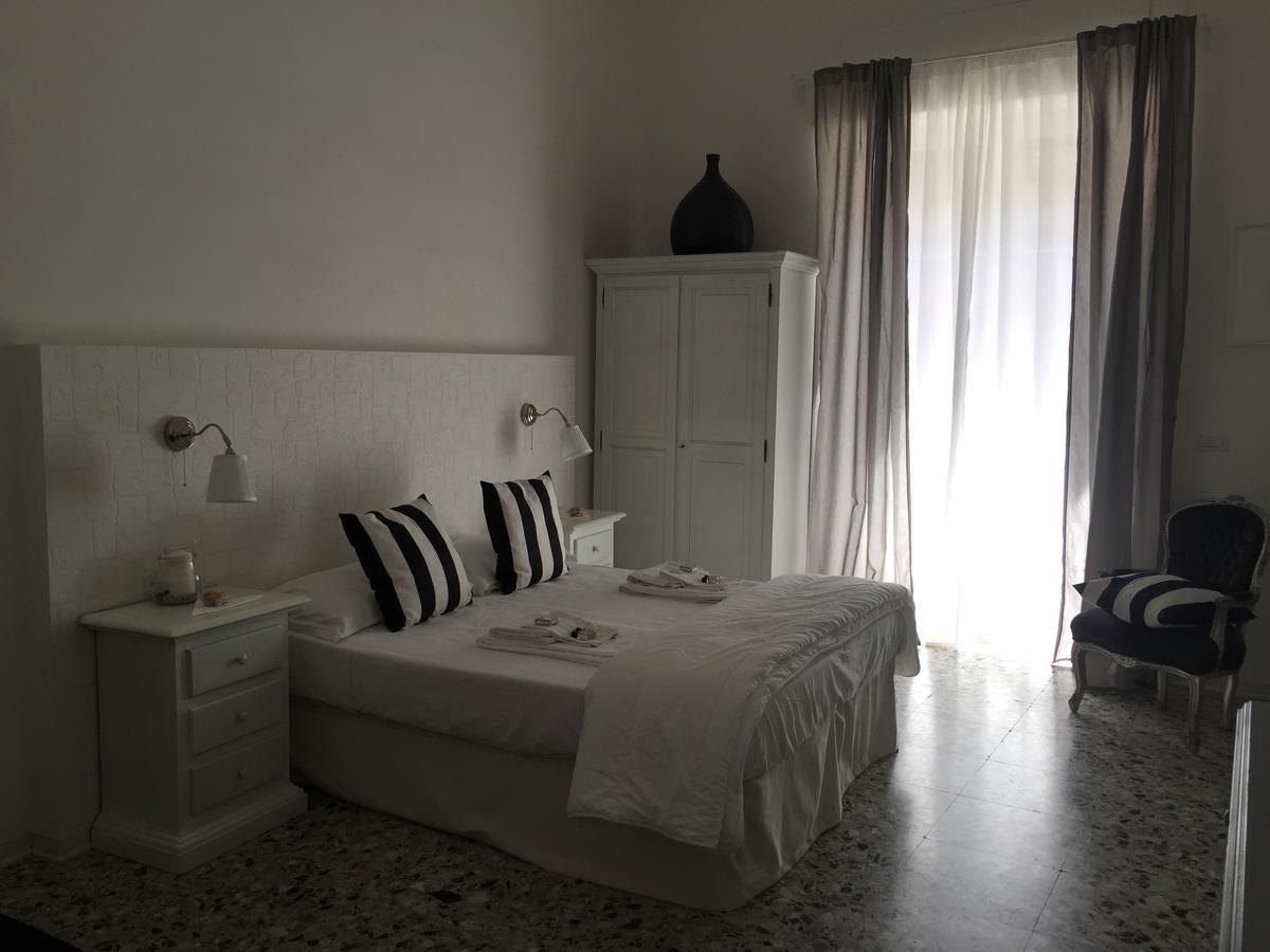 Chiaia House Bed and Breakfast Νάπολη Εξωτερικό φωτογραφία